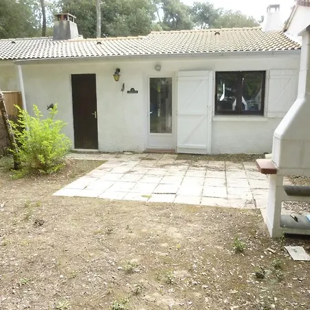 Maison Dans Residence, Acces Direct Aux Plages. Prázdninový dům Jard-sur-Mer