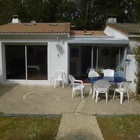Prázdninový dům Maison Dans Residence, Acces Direct Aux Plages. *